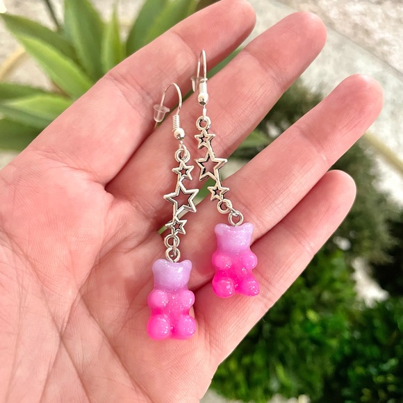 Star Gummy Bear Earrings - Picture 2 of 5